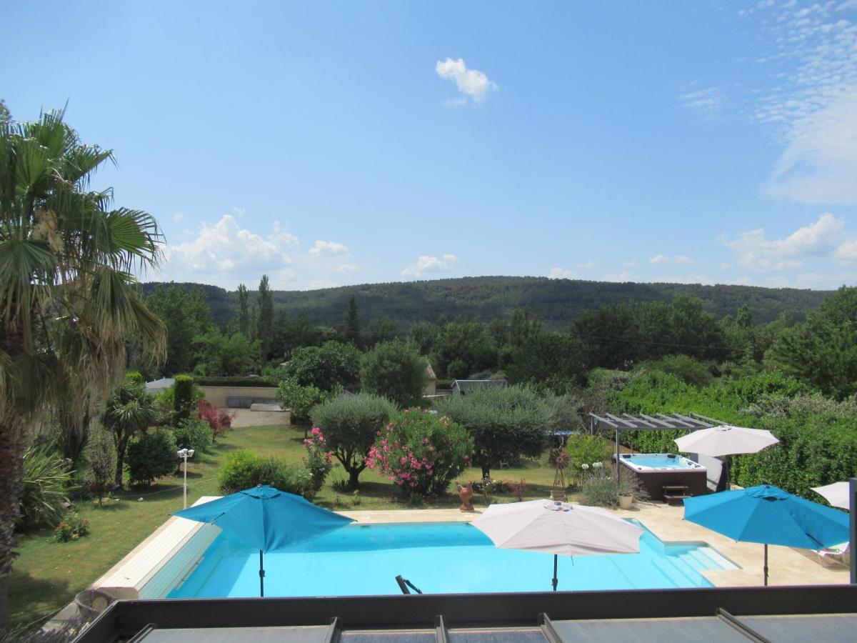 Le Cabanon Des Hirondelles Villa Villecroze Exterior foto